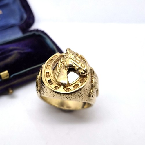 9ct gold heavy horse - heavy, ring