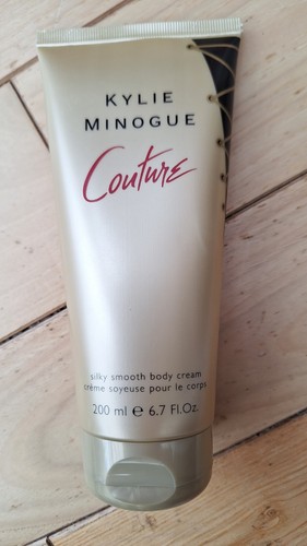 Kylie minogue couture silky - couture,