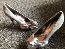 Genuine Lovely Paris Hilton Hi Heeled Peep Toe Shoes Grey Bow UK 4-5 Used