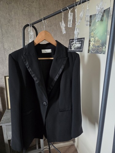 Elegant wallis petite tuxedo - wallis,