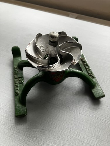 Antique empress lawn sprinkler - empress,