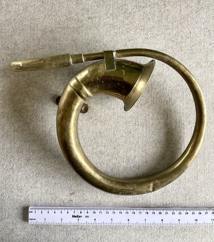 Vintage brass oval - horn, 11"