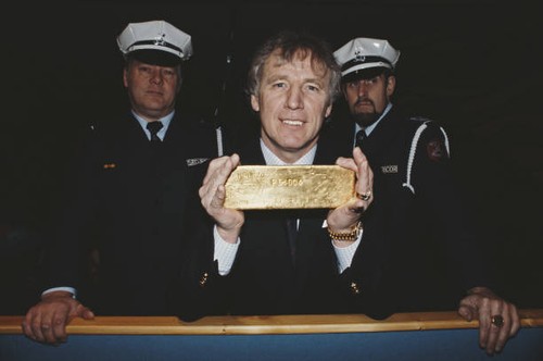 British salvage diver keith - british,