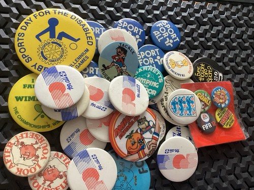 Vintage sports related pin - sports,