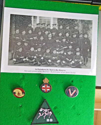 Five very collectable - , vintage