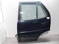 REAR LEFT DOOR / NEGRO /