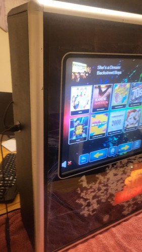 Pub jukebox fully converted - pub,