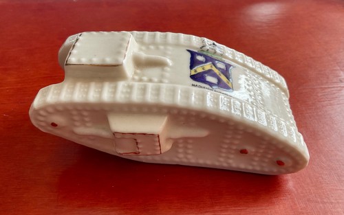 Crested china ww1 tank - ww1,