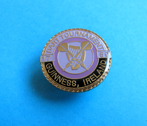 Guinness darts tournament pin - guinness,