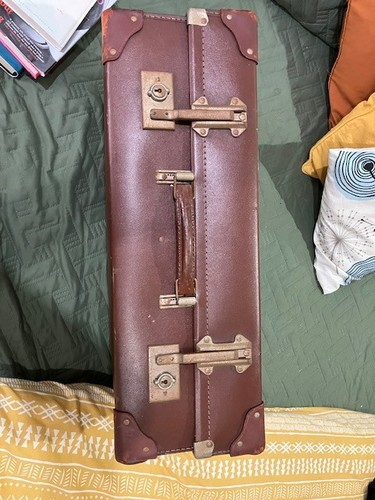 Vintage 1950s crown luggage - crown,