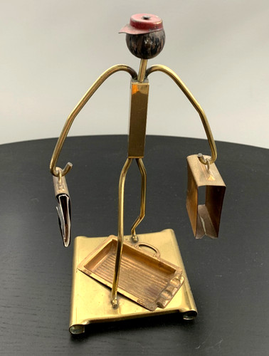 Art deco johnny bellhop - art,