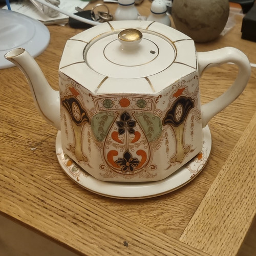 Celia gibson teapot lid - gibson, teapot,