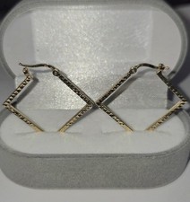 Worn Once!!.  H Samuel 9ct