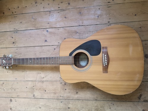 Yamaha f310 acoustic guitar - yamaha,