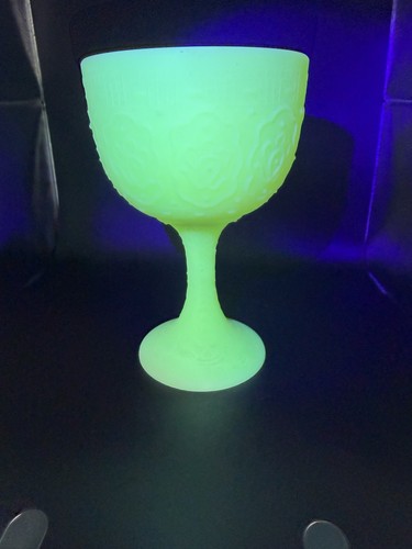 Vintage fenton persian custard - vintage,