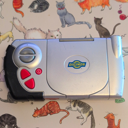 Vintage 2000 digimon - vintage,