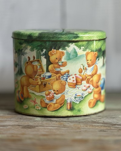 Vintage ringtons sweet tin - vintage,