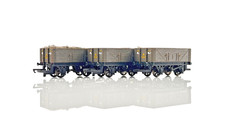 HORNBY 00 GAUGE - RAKE OF 3