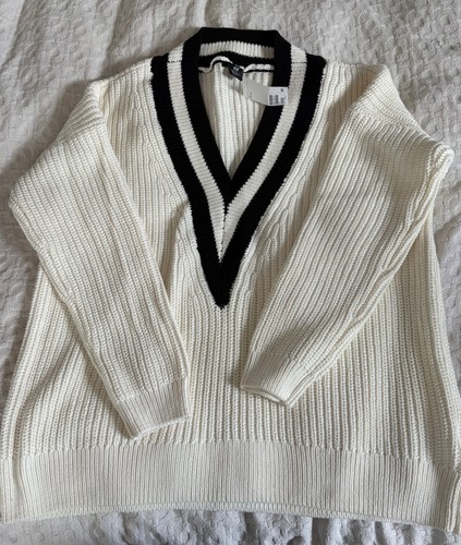 Gorgeous oversized v neck - gorgeous,