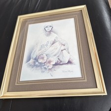 Sara Moon "Moshgan" Lady with