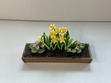 Miniature Wooden Planter with Daffodils & Bedding Plants – 1:12 Scale