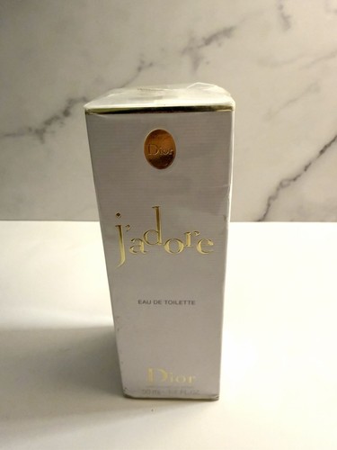 Dior adore edt spray - 50,
