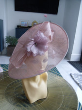 BEAUTIFUL LADIES PALE DUSKY