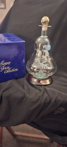 Bnwt mayflower glass - mayflower,