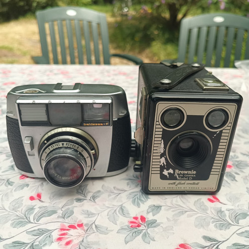 Kodak brownie 127 model box - 127, d