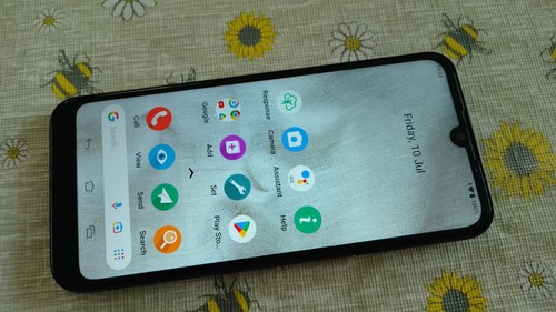 Doro 8100 smartphone for - doro,
