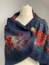 VINTAGE ART OF THE SCARF Tie