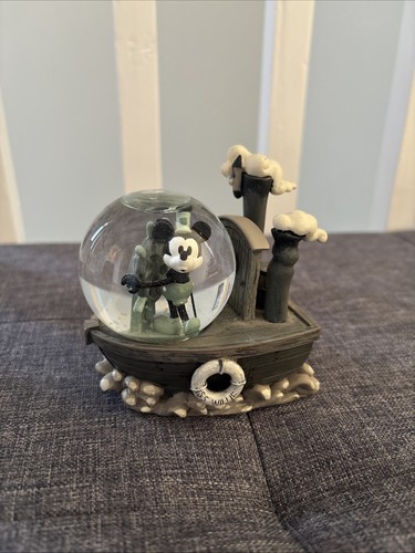Disney steamboat willie - disney,