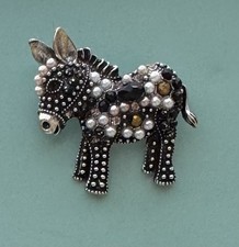 Donkey vintage style brooch