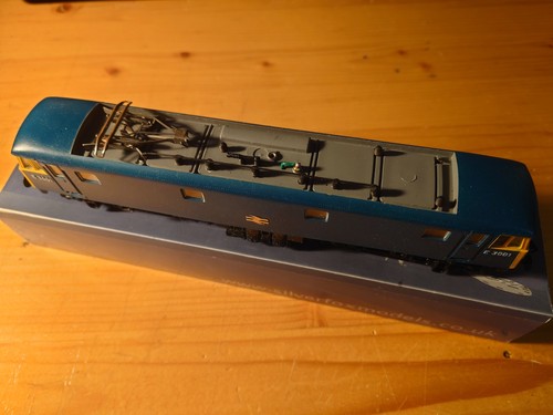 Silver fox trix class - silver,