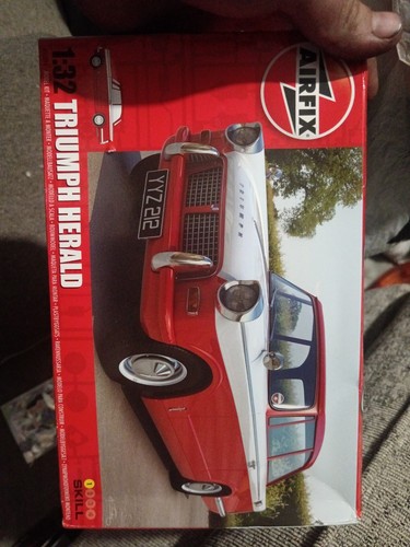 Airfix triumph herald - 1:32,
