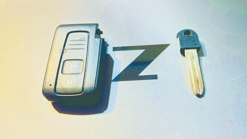 Genuine toyota prius slot - toyota, key