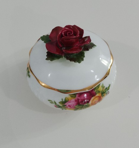Royal albert old country - country, roses