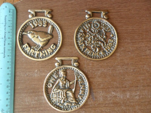 Vintage 1983 farthing - farthing, one