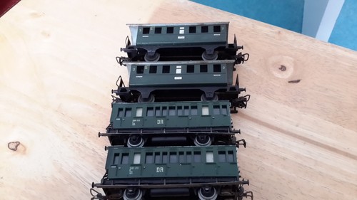 Marklin coaches - ho,
