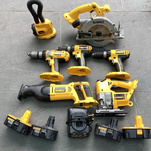 Dewalt kit tools - dewalt, bulk