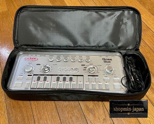 Cyclone bass bot - cyclone, analog