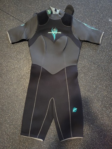 Womens wetsuit size - womens,