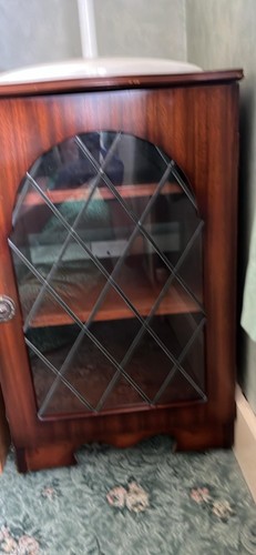 Hifi cabinet mahogany - cabinet., veneer
