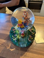 Disney snow globe Winnie the