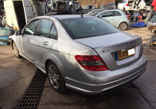 Mercedes class c200 - mercedes, w204