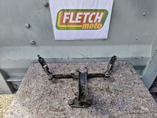 2004 YAMAHA FAZER FZS 600 5VX FRONT FAIRING MOUNTING BRACKET