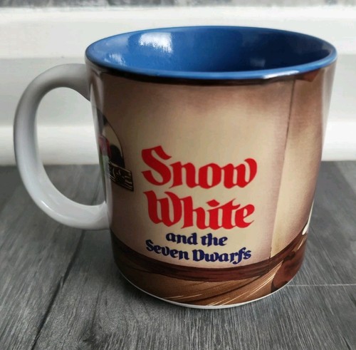 Disney official classic - disney, snow
