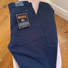HUGO BOSS MEN CHINO_TAPERED