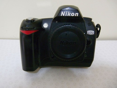 Nikon d70 dslr low shutter - d70,