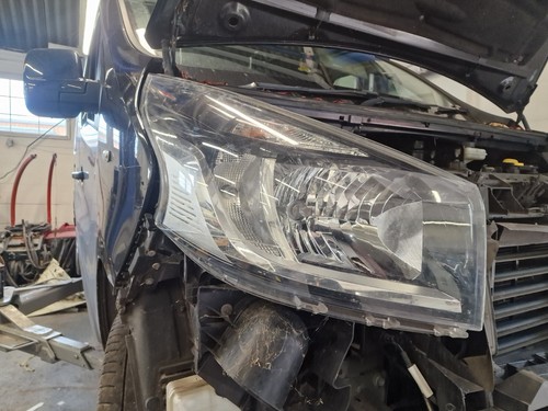 Vauxhall vivaro renault trafic - vivaro,